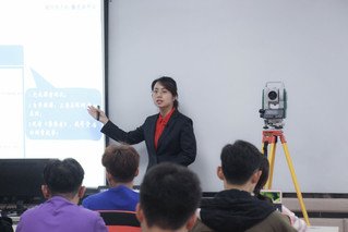 公开信息按发布时间滚动