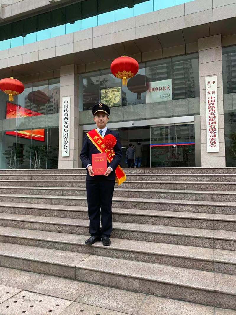 1295 继续了解